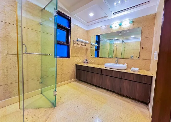 Luxotica Greens - 6 Bhk Luxury Villa In Chattarpur